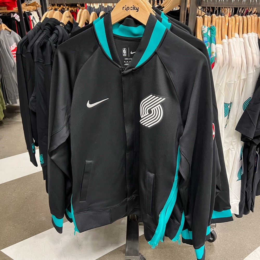 Brand New PDX Carpet Showtime Jacket unisex Sizes Sm, Med, Lrg, XXL, 3XL $185